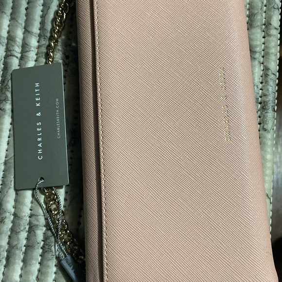 Charles n Keith clutch bag(Authentic) - Picture 8 of 11